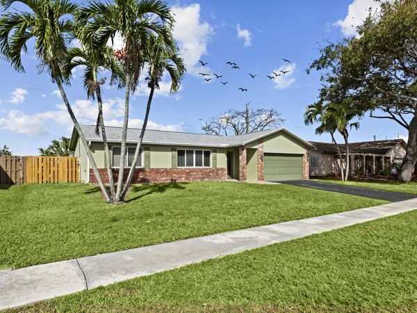 2201 NW 70th Lane, Margate, FL 33063