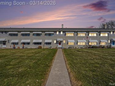 5946 Alan Drive, Brighton Twp, MI 48116