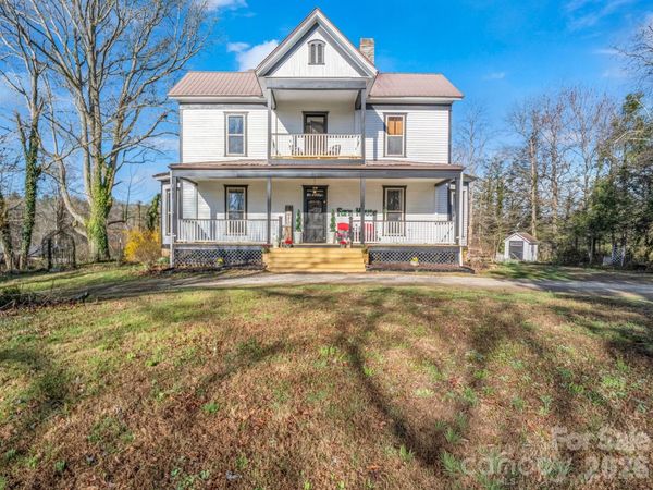 219 Stoney Mountain Road , Hendersonville, NC 28791