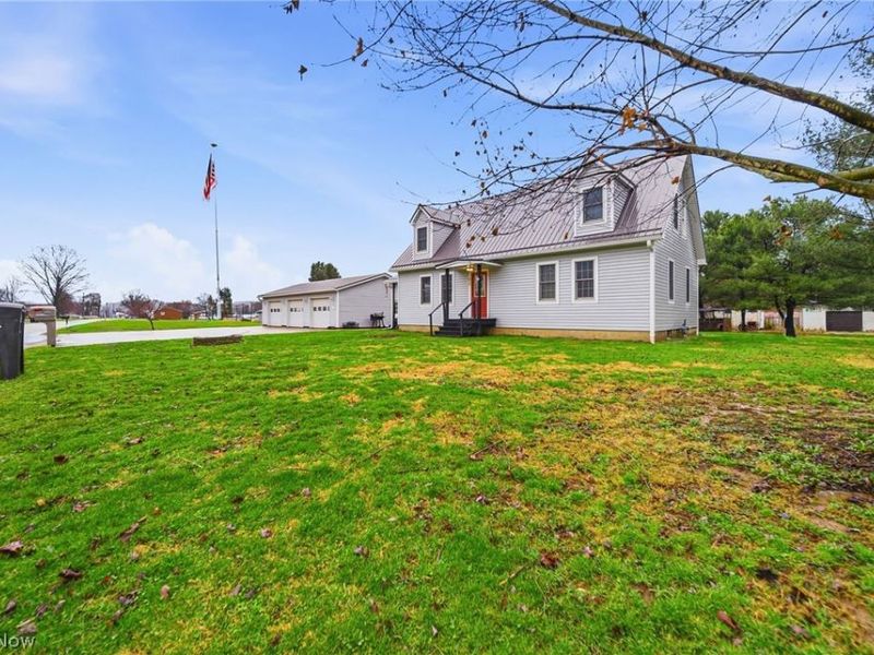 512 North Street, Duncan Falls, OH 43734 Photo 2