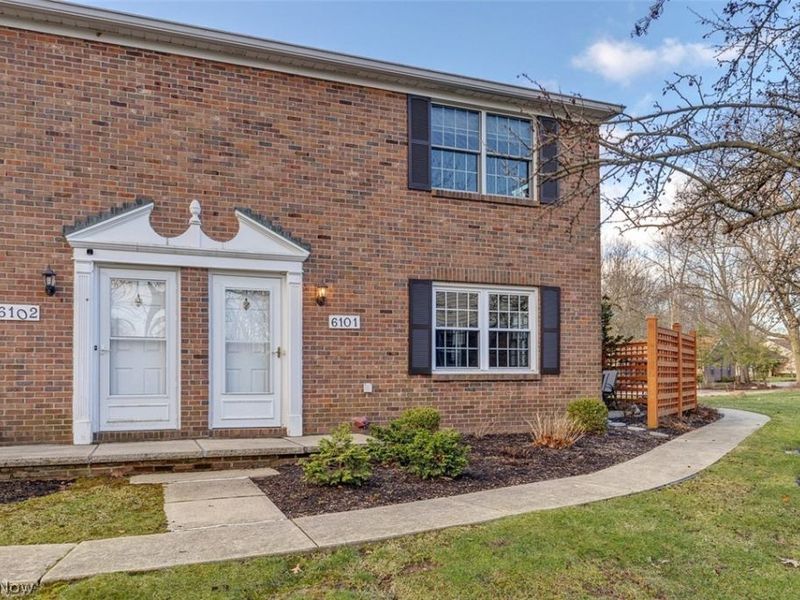 6101 Cabot Court , Mentor, OH 44060 Photo 1