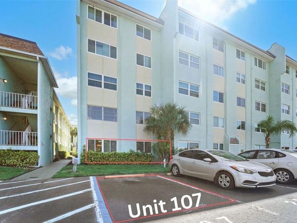 801 83RD AVENUE N, Unit 107, ST PETERSBURG, FL 33702