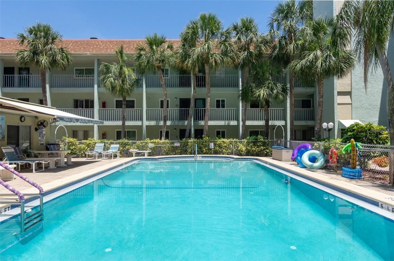 801 83rd Avenue N, Unit 107, Saint Petersburg, FL 33702 Photo