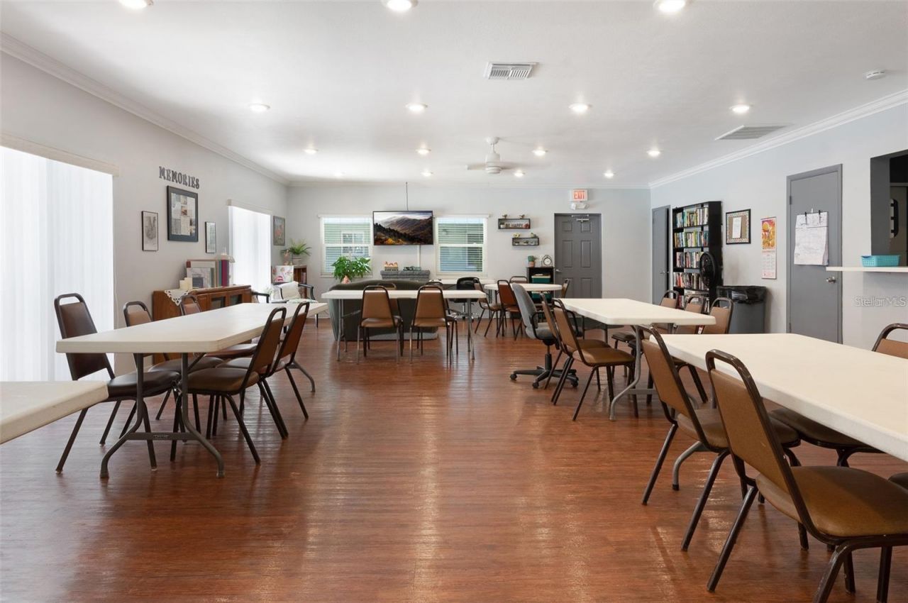 801 83rd Avenue N, Unit 107, Saint Petersburg, FL 33702 Photo