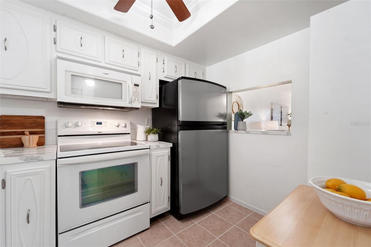 801 83rd Avenue N, Unit 107, Saint Petersburg, FL 33702 Photo