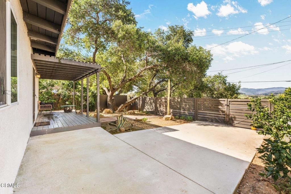 1176 N Ventura Avenue, Oak View, CA 93022 Main Photo