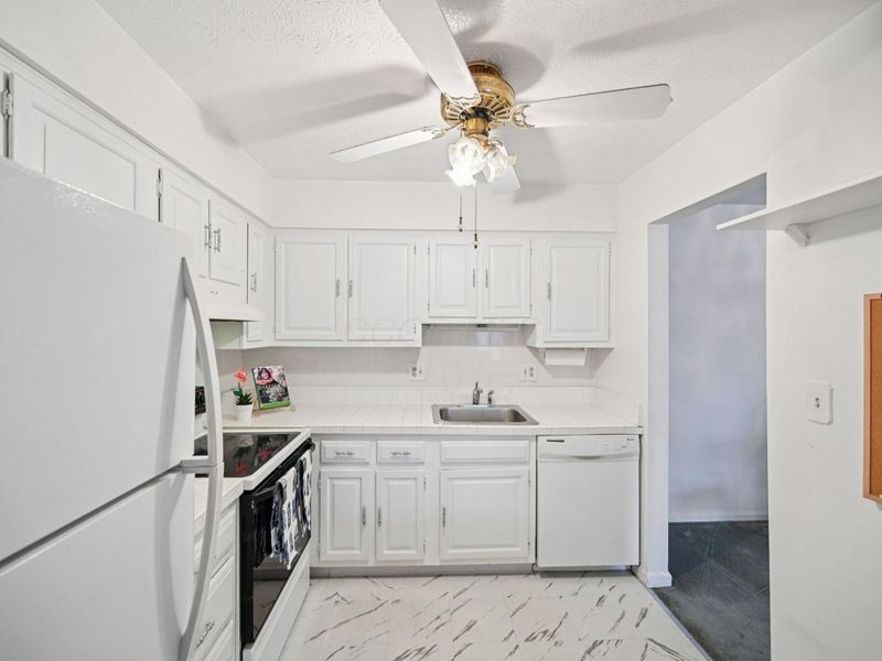 1440 Slade Avenue, Unit 301, Columbus, OH 43235 Photo 11