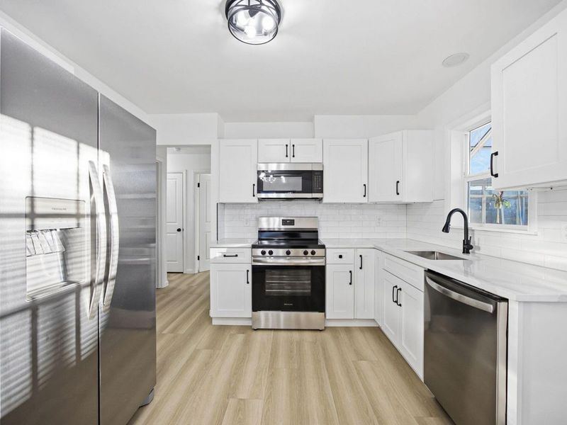 1322 S Weyant Avenue, Columbus, OH 43227 Photo 14