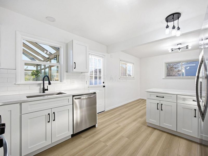 1322 S Weyant Avenue, Columbus, OH 43227 Photo 15