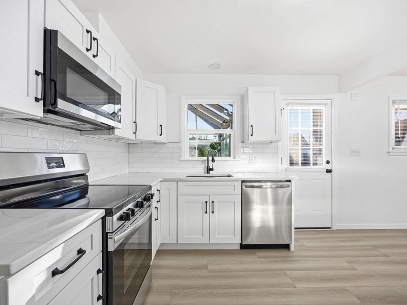 1322 S Weyant Avenue, Columbus, OH 43227 Photo 16