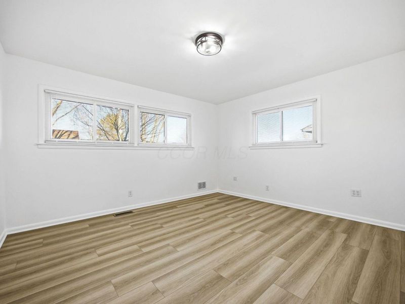 1322 S Weyant Avenue, Columbus, OH 43227 Photo 24