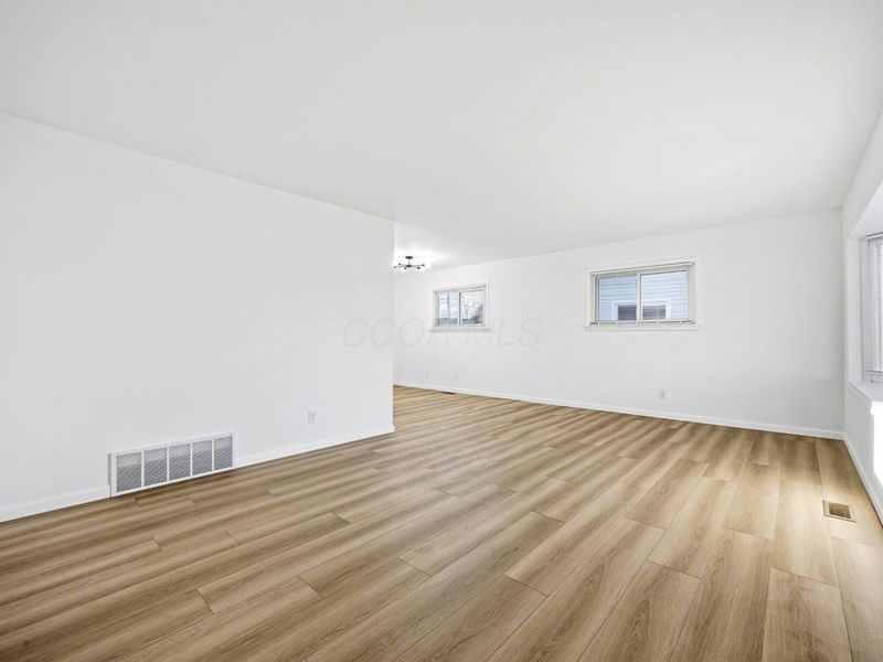 1322 S Weyant Avenue, Columbus, OH 43227 Photo 8