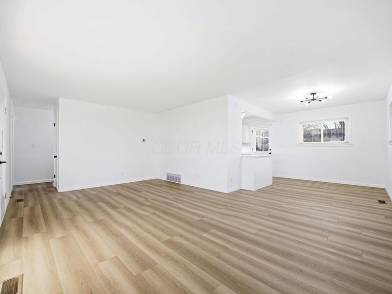 1322 S Weyant Avenue, Columbus, OH 43227 Photo 9