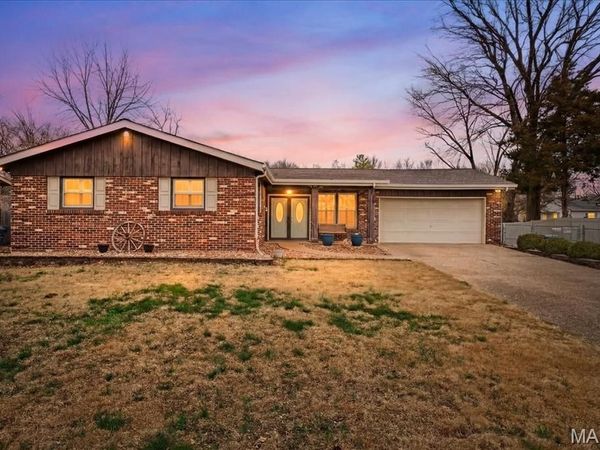 139 Cole Boulevard, St Charles, MO 63301