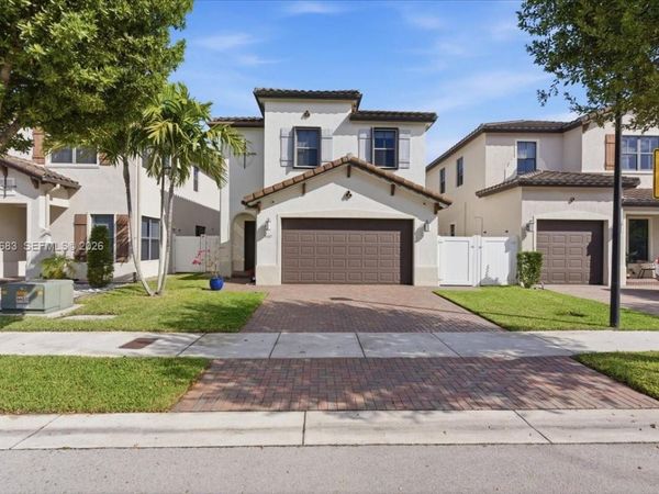 3407 W 99th Pl, Hialeah, FL 33018