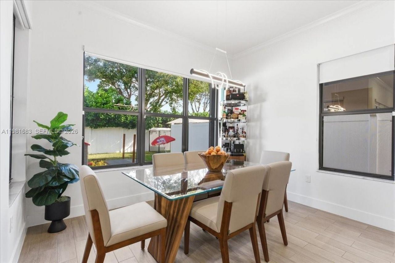 3407 W 99th Pl, Hialeah, FL 33018 Photo