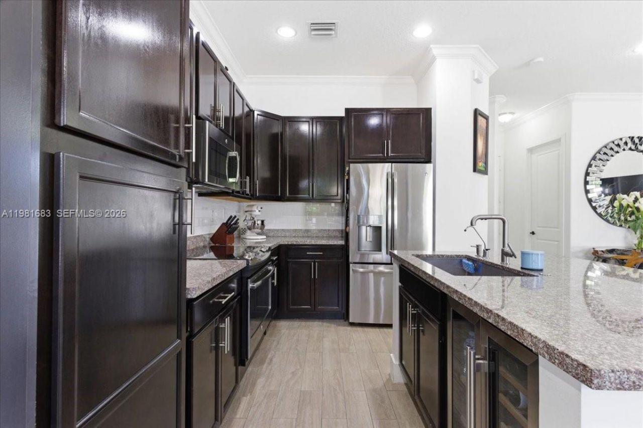 3407 W 99th Pl, Hialeah, FL 33018 Photo