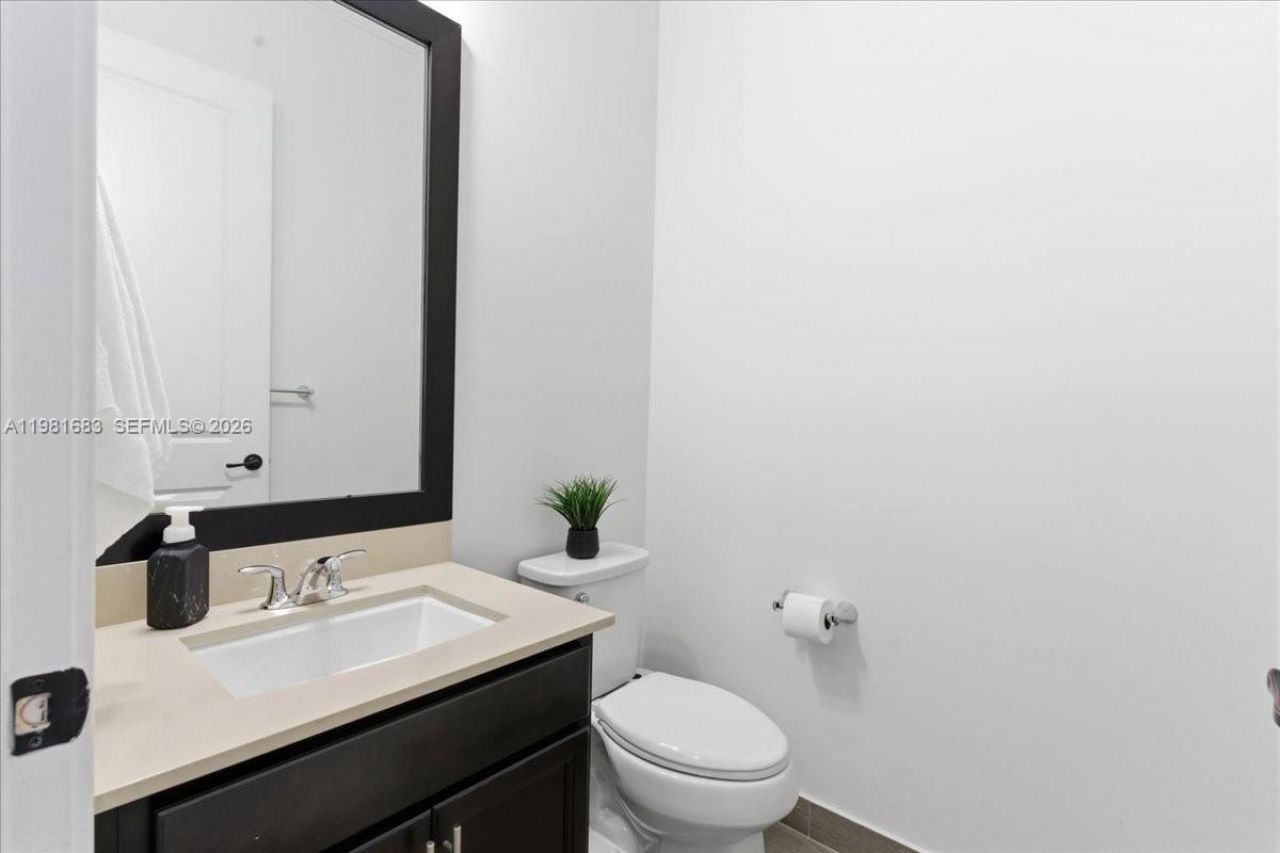 3407 W 99th Pl, Hialeah, FL 33018 Photo