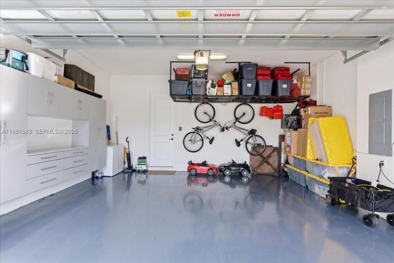 3407 W 99th Pl, Hialeah, FL 33018 Photo