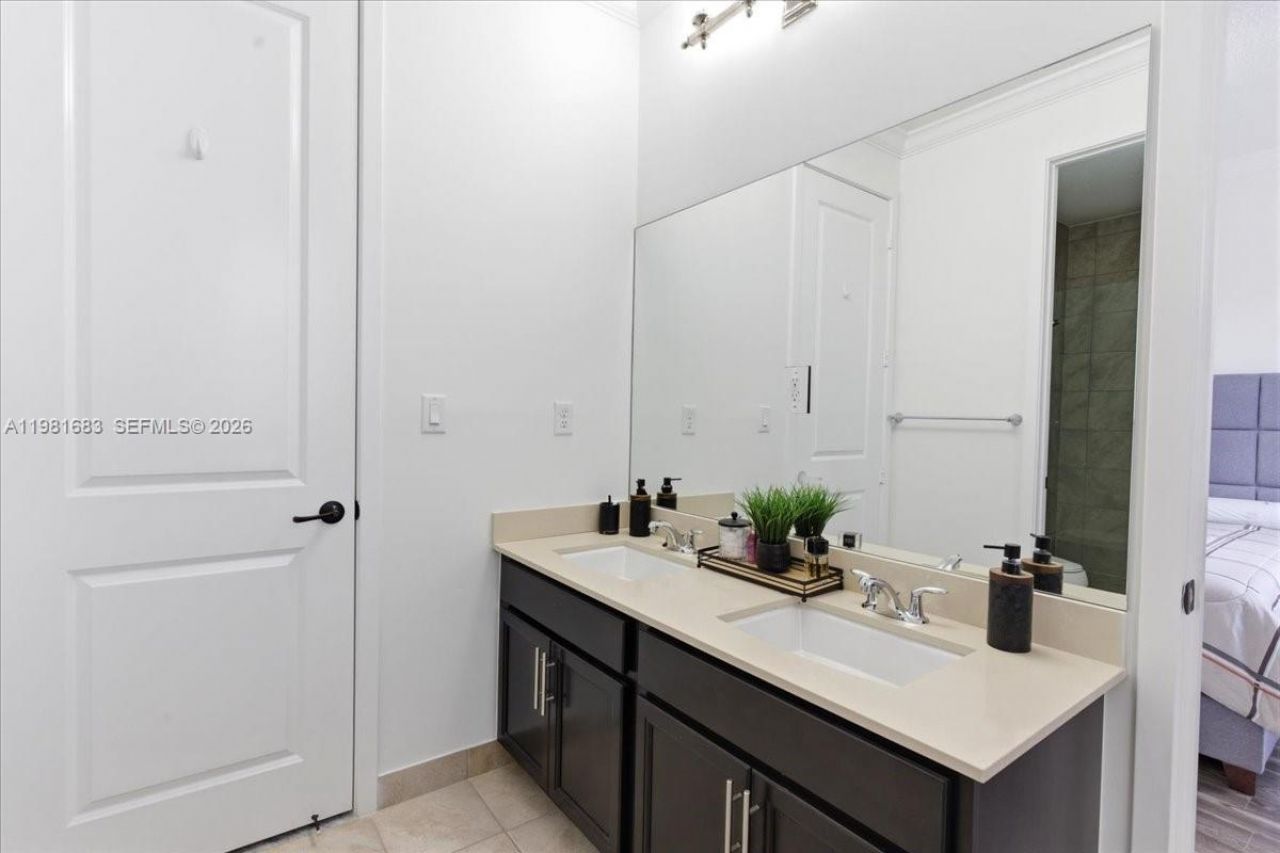 3407 W 99th Pl, Hialeah, FL 33018 Photo