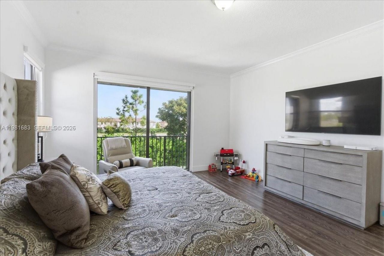 3407 W 99th Pl, Hialeah, FL 33018 Photo