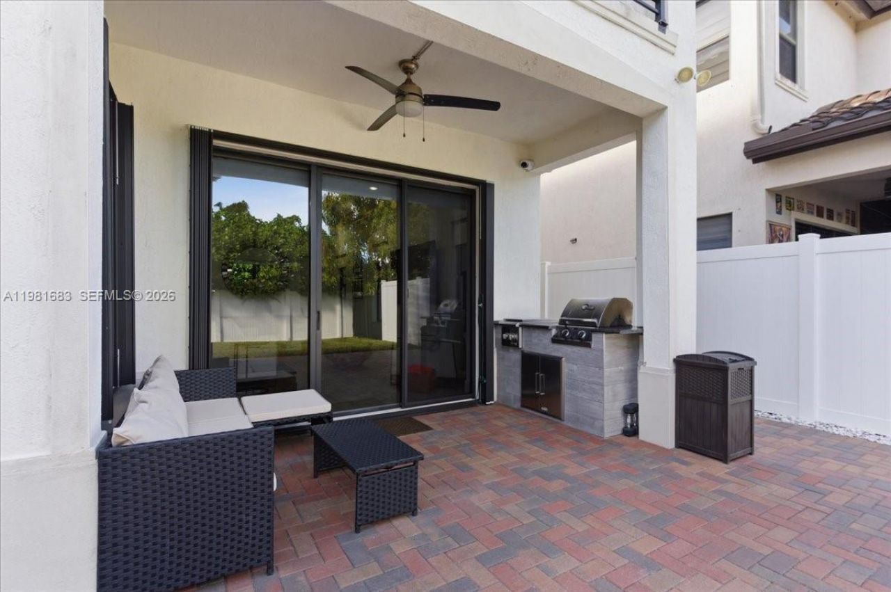 3407 W 99th Pl, Hialeah, FL 33018 Photo