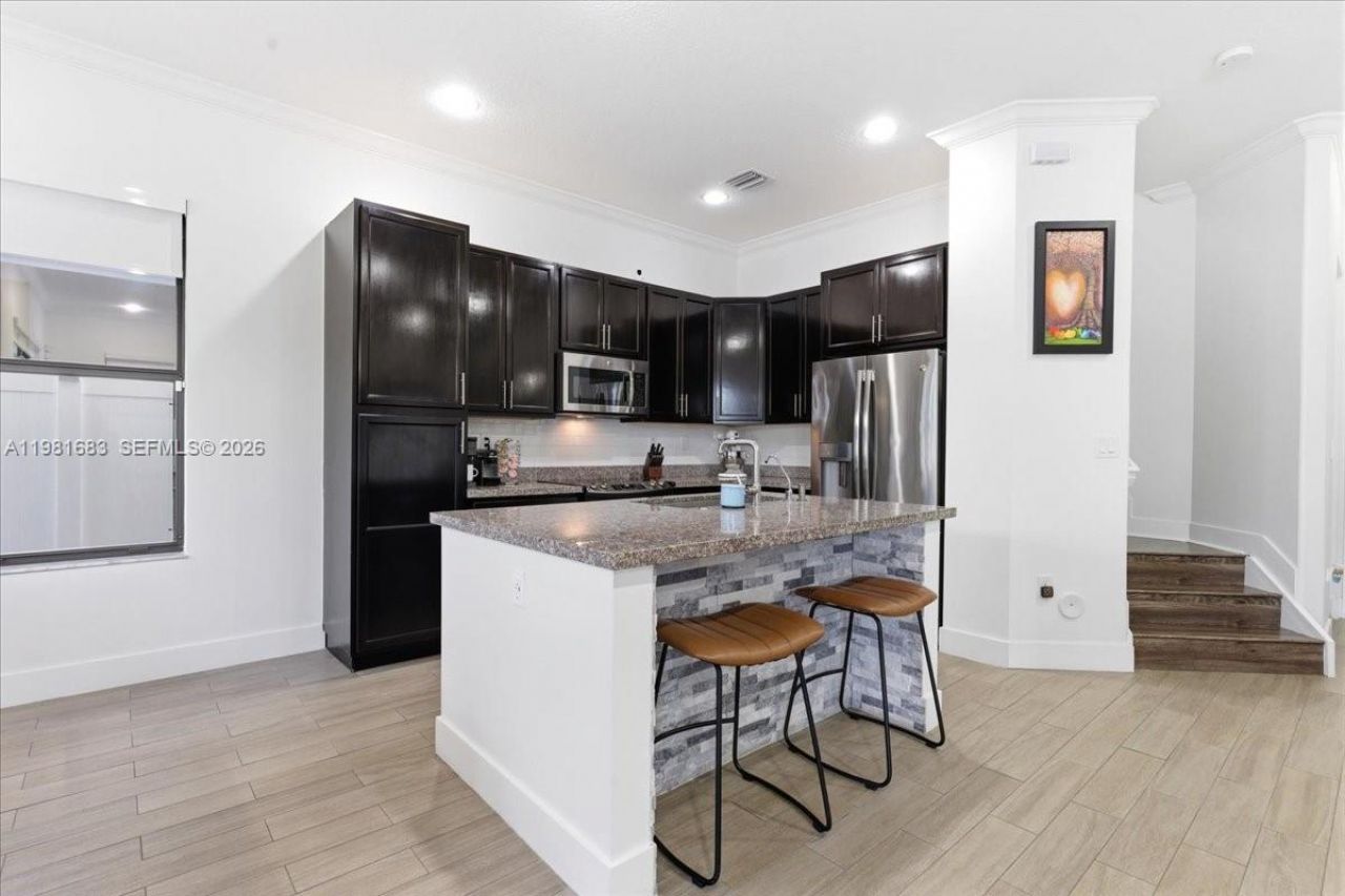 3407 W 99th Pl, Hialeah, FL 33018 Photo