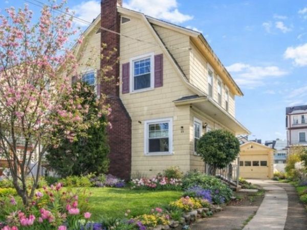 33 Beaumont Pl, Newark, NJ 07104