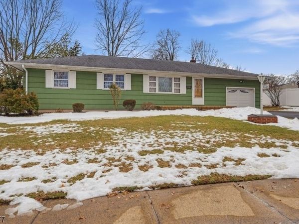 2001 Brooks Blvd, Manville, NJ 08835