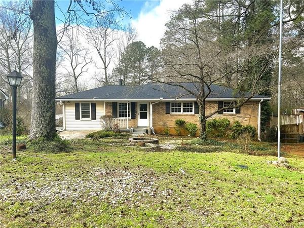 2115 Venesa Circle, Austell, GA 30168