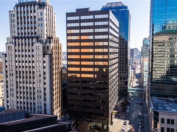 1101 Walnut Street, Unit 907, Kansas City, MO 64106