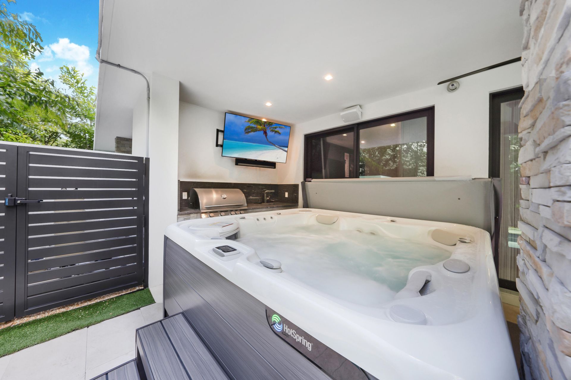 106 NE 16th Ter, Fort Lauderdale, FL 33301 Photo