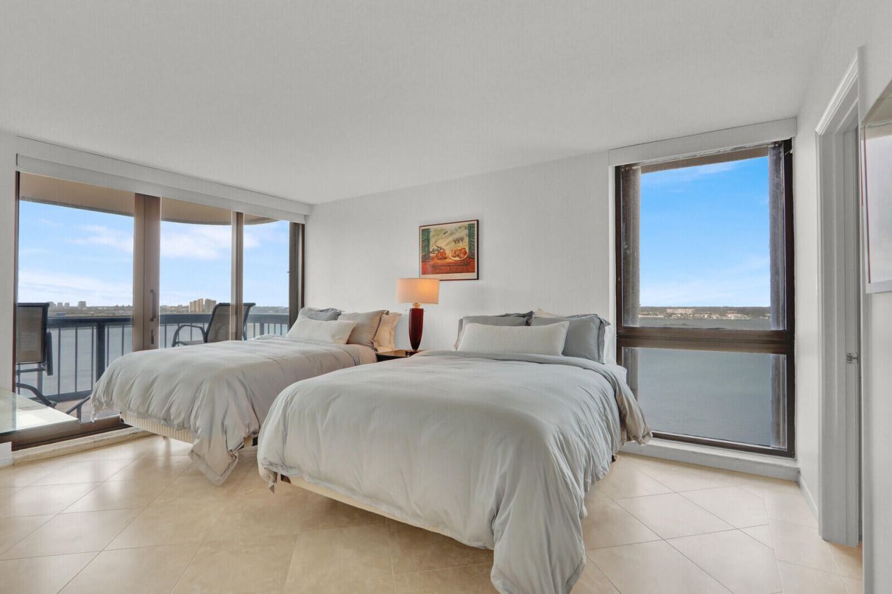 5380 N Ocean Drive, Unit 18a, Singer Island, FL 33404 Photo