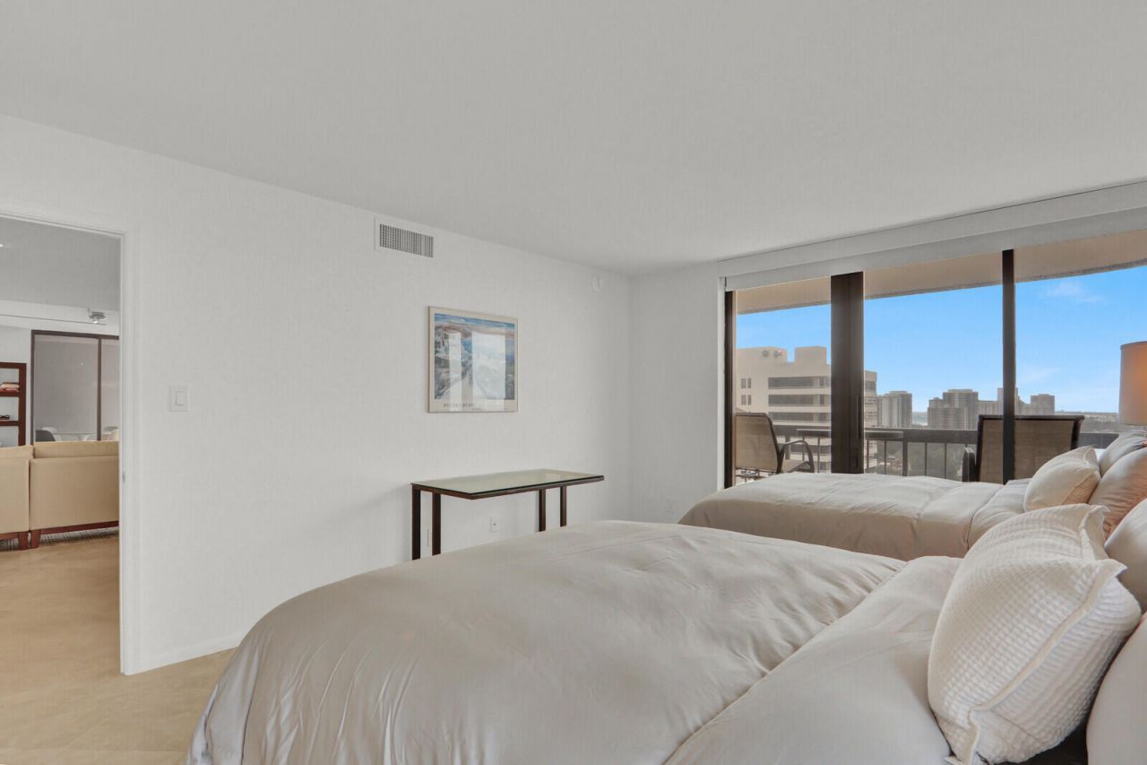 5380 N Ocean Drive, Unit 18a, Singer Island, FL 33404 Photo