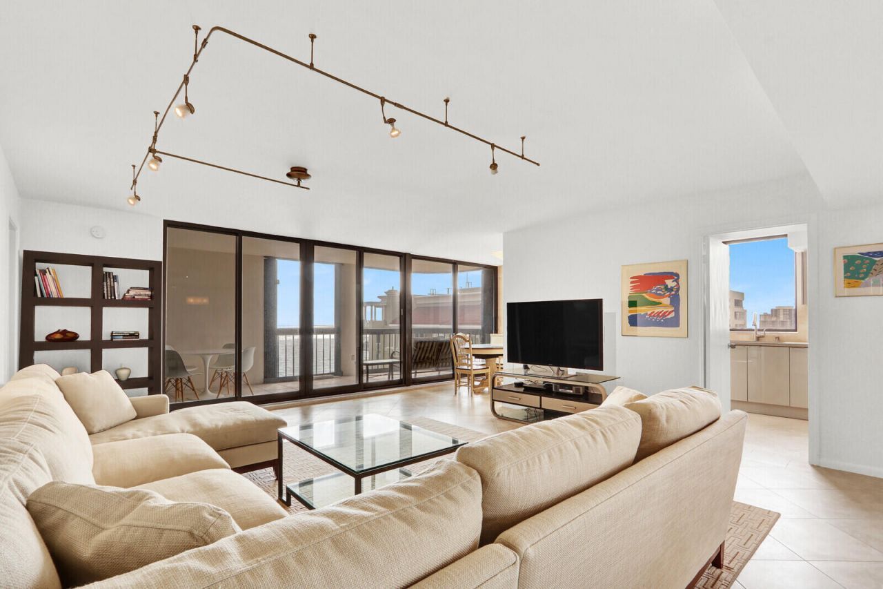 5380 N Ocean Drive, Unit 18a, Singer Island, FL 33404 Photo