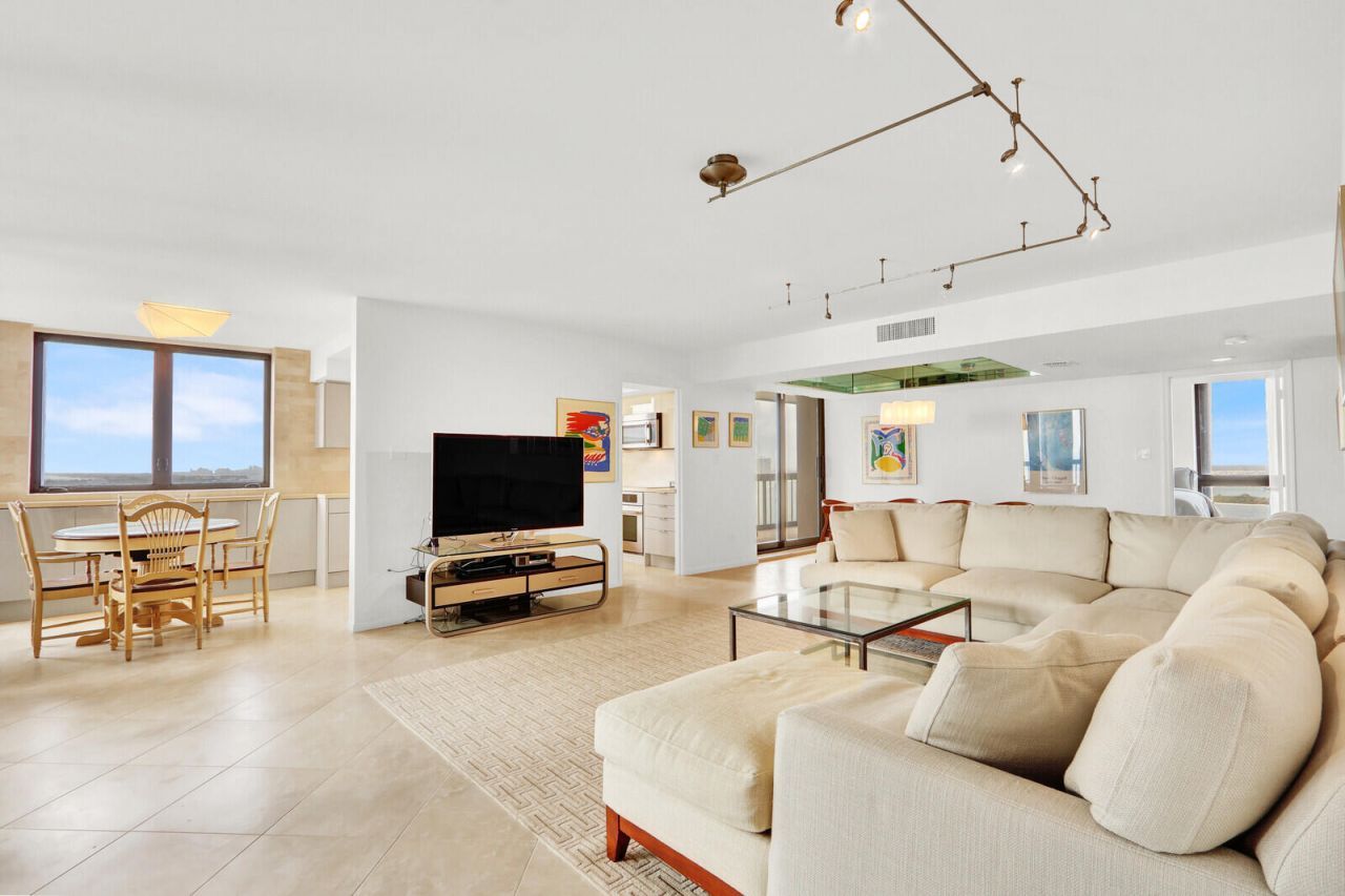 5380 N Ocean Drive, Unit 18a, Singer Island, FL 33404 Photo