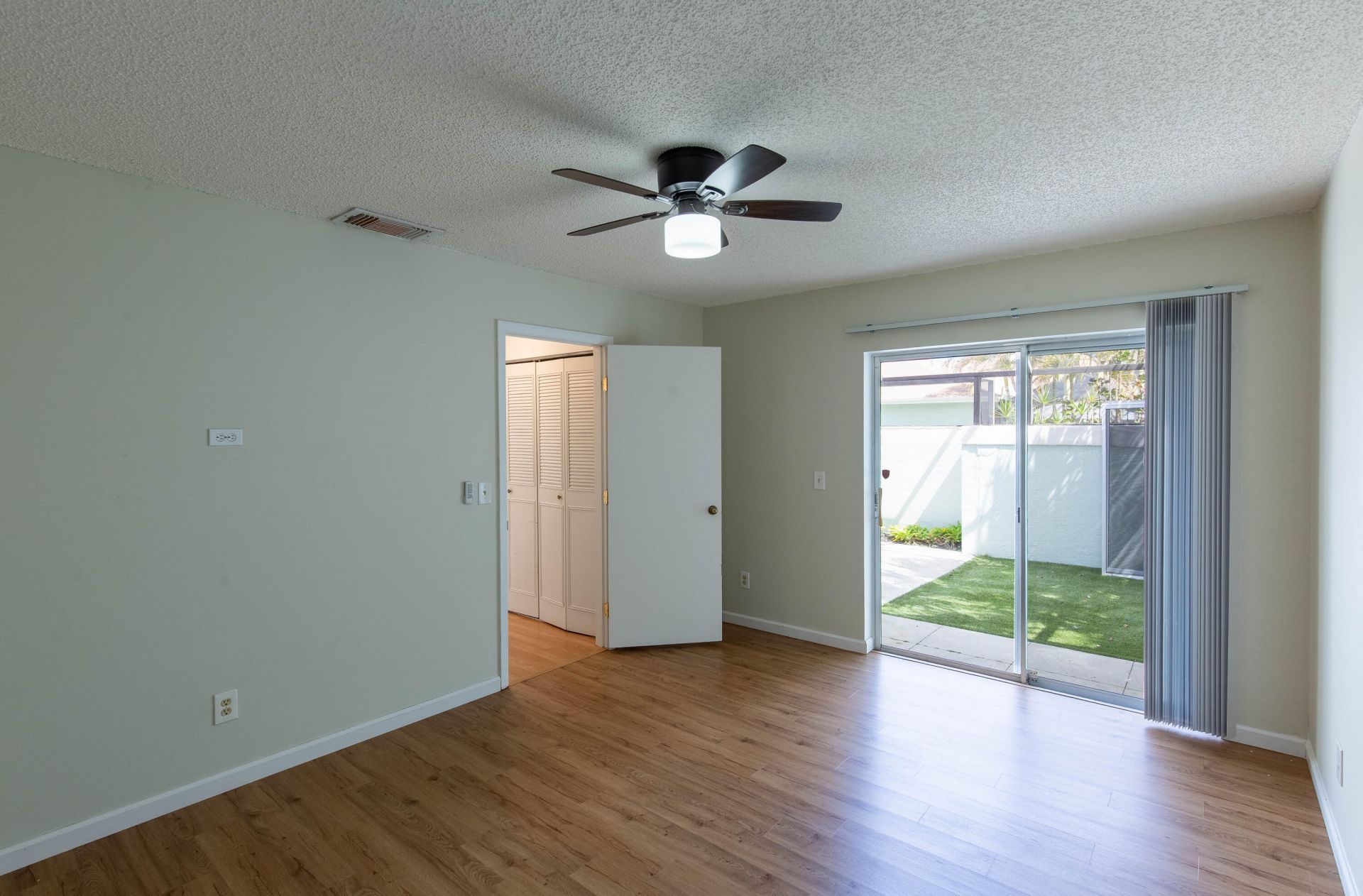 112 Bent Arrow Drive, Unit B, Jupiter, FL 33458 Photo