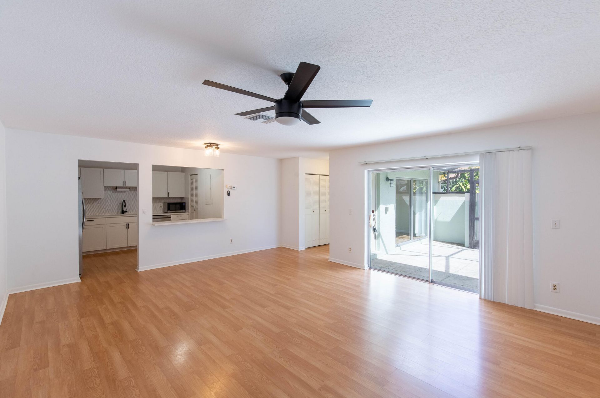 112 Bent Arrow Drive, Unit B, Jupiter, FL 33458 Photo
