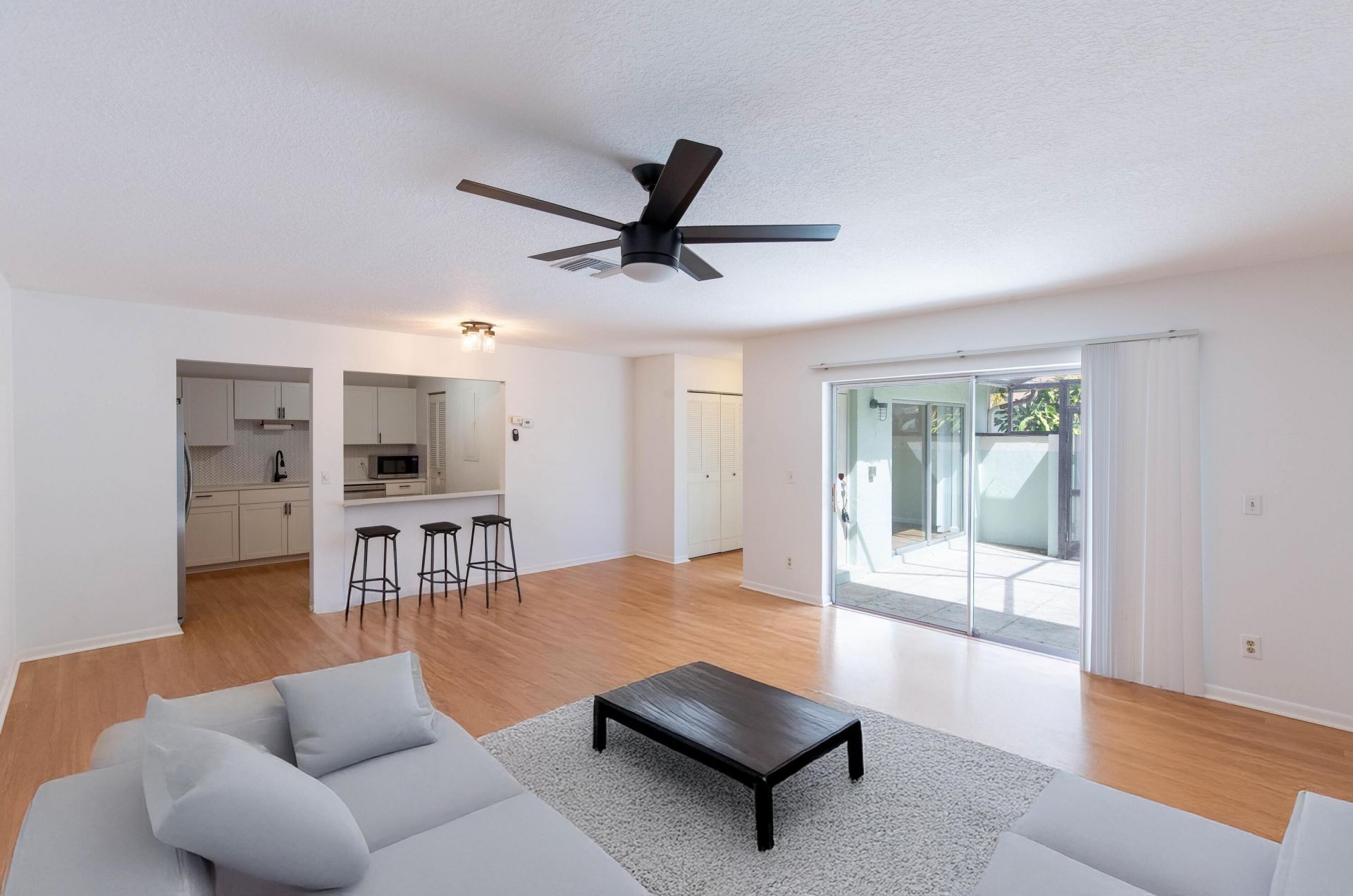 112 Bent Arrow Drive, Unit B, Jupiter, FL 33458 Photo