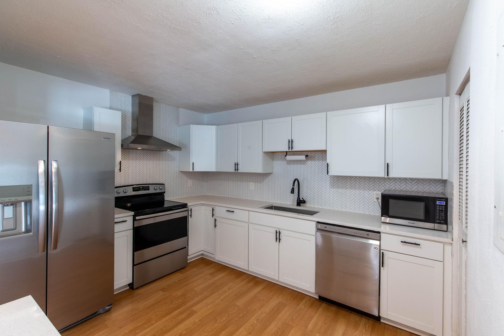 112 Bent Arrow Drive, Unit B, Jupiter, FL 33458 Photo