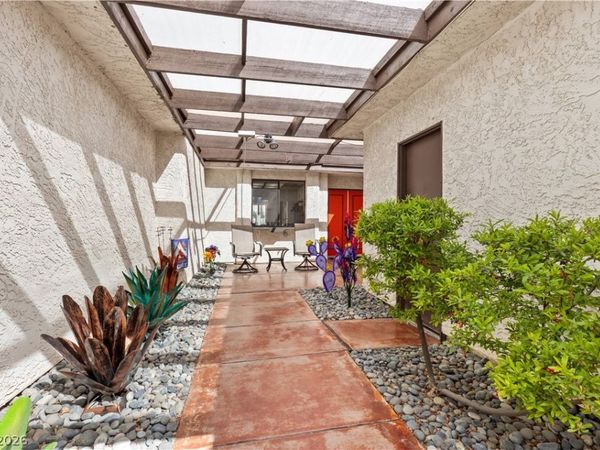 2556 Laconia Avenue, Las Vegas, NV 89121