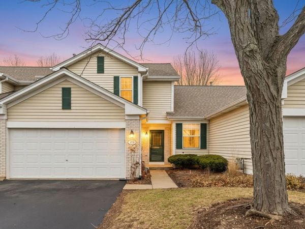 352 Normandie Drive , Sugar Grove, IL 60554