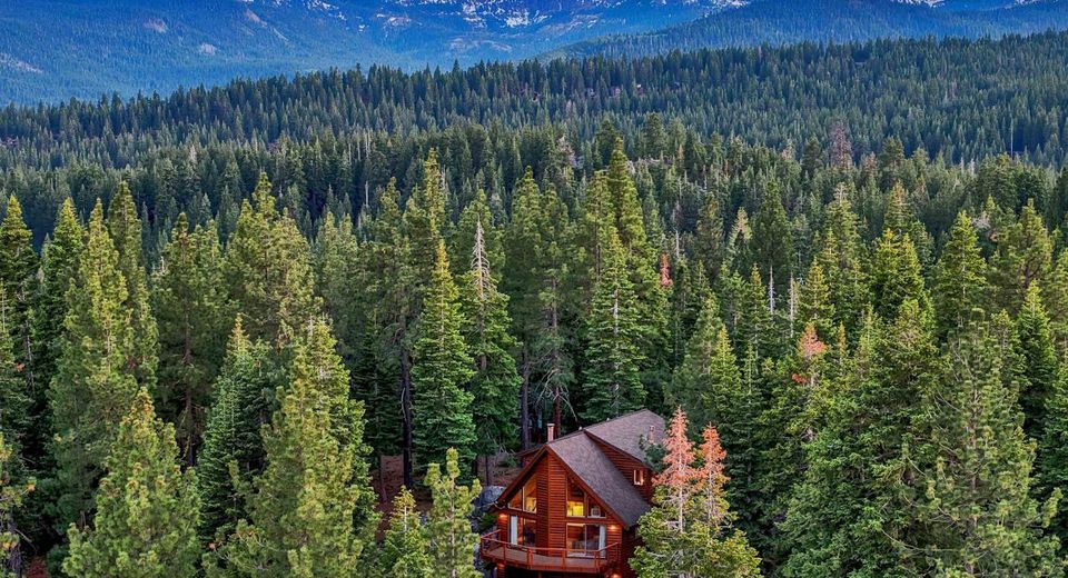 12611 Muhlebach Way, Truckee, CA 96161 Photo