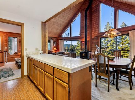 12611 Muhlebach Way, Truckee, CA 96161 Photo