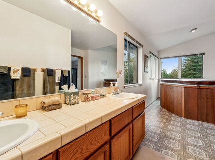 12611 Muhlebach Way, Truckee, CA 96161 Photo