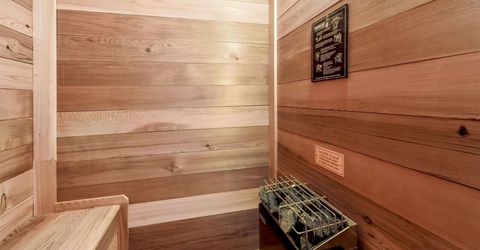 12611 Muhlebach Way, Truckee, CA 96161 Photo