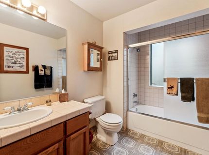 12611 Muhlebach Way, Truckee, CA 96161 Photo