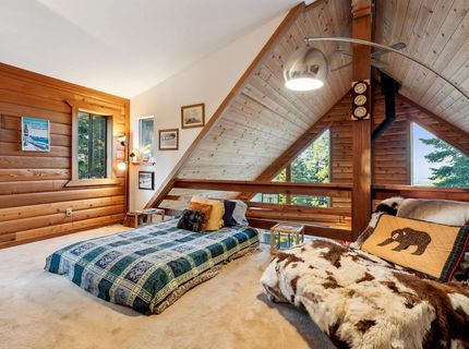 12611 Muhlebach Way, Truckee, CA 96161 Photo