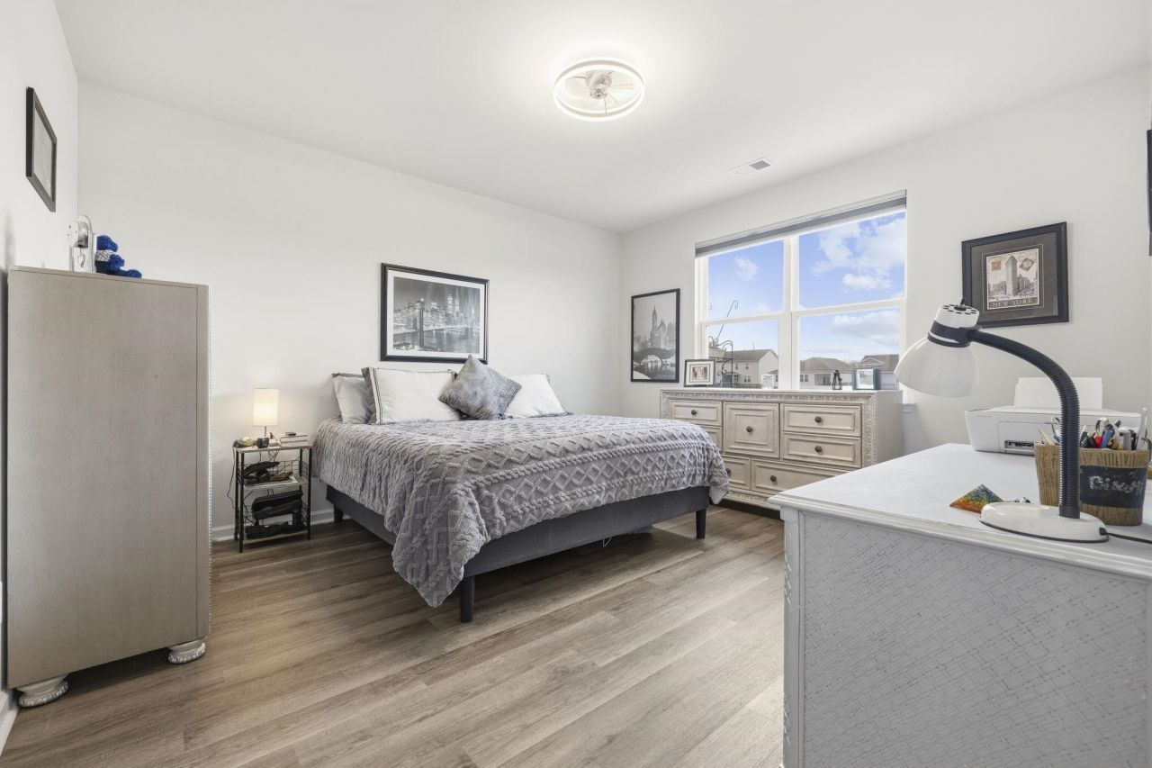 1096 Flintshire Dr.  Photo 17