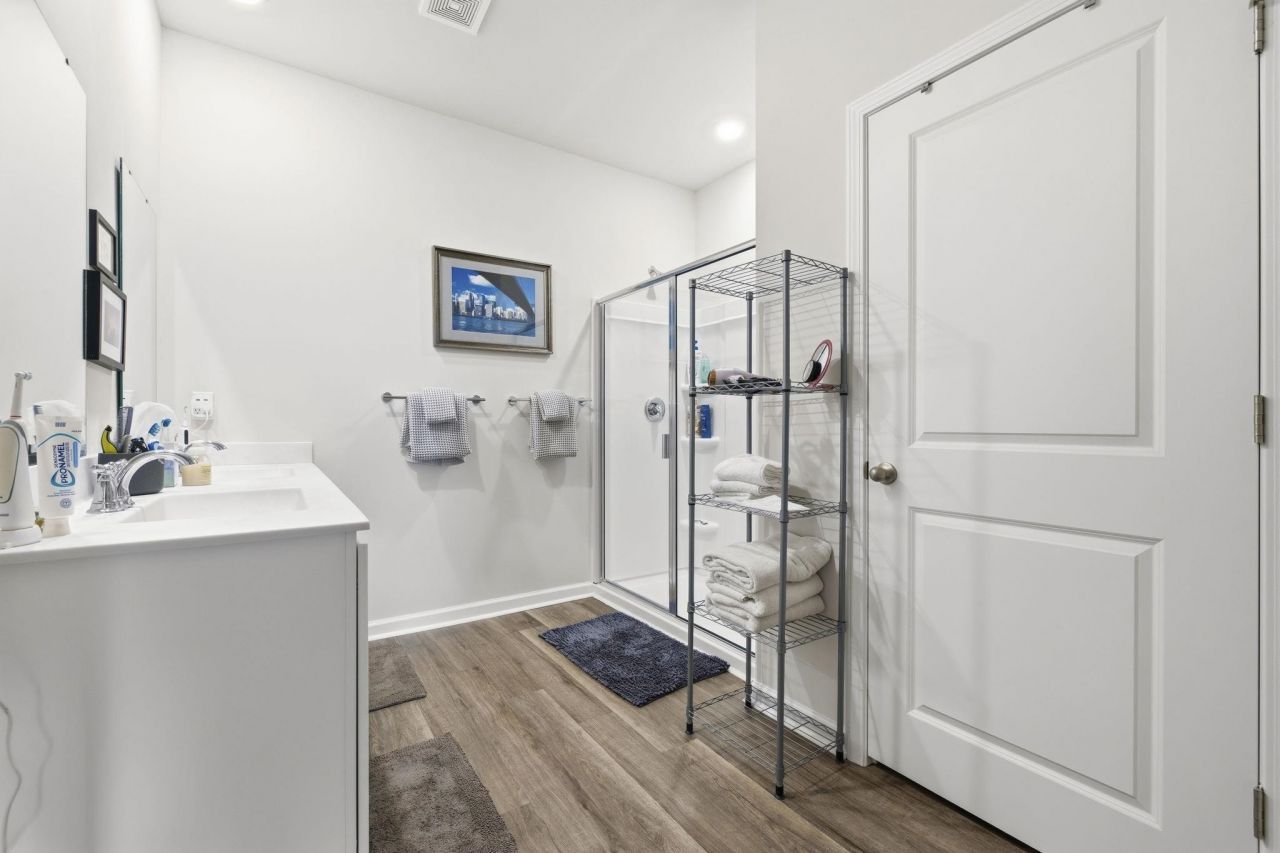 1096 Flintshire Dr.  Photo 19